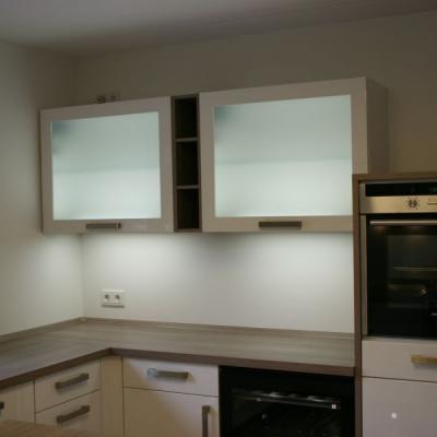 Mit Weinschrank 22